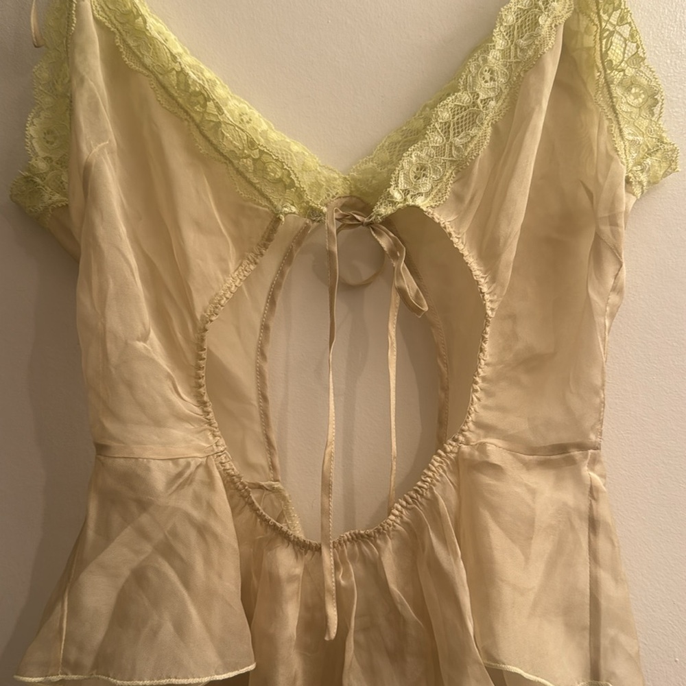 SKIMS Romance Lace Teddy in Sage. Size XS - Picture 5 of 5